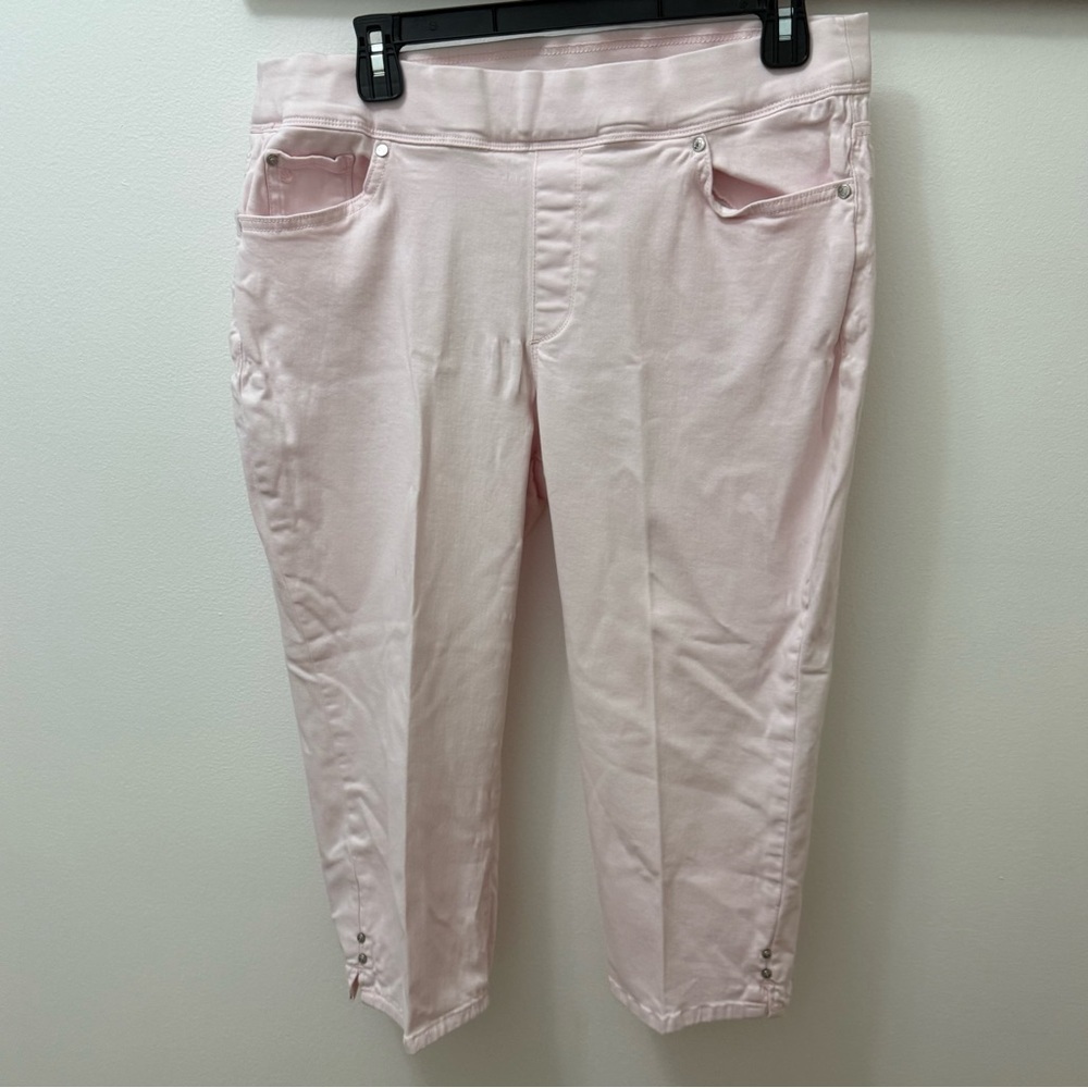 Pink Gloria Vanderbilt Capri Pants Size 14P all around slimming effect